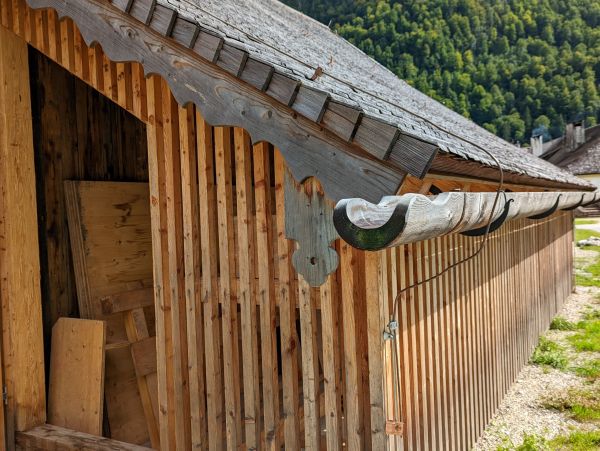 Cost of Wood Gutter Installation in Austin