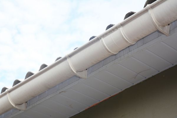 Cost of Plastic Gutter Installation in Austin